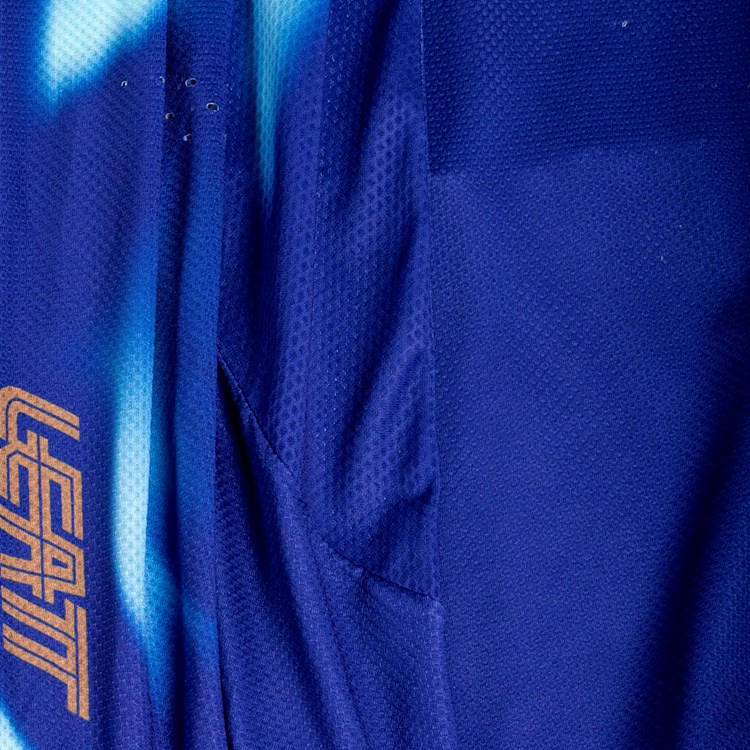 LBR S26 4.5WO BU_4.jpg